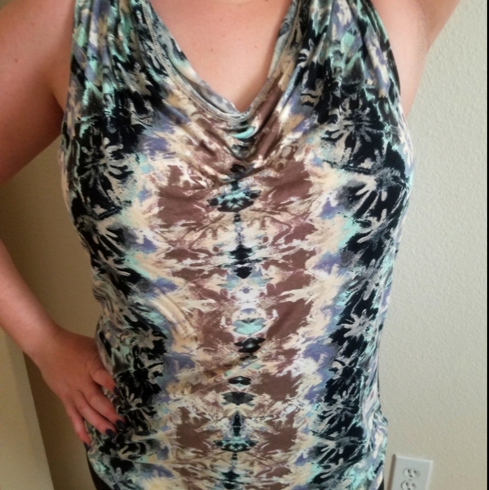 Blue and tan fashion tank